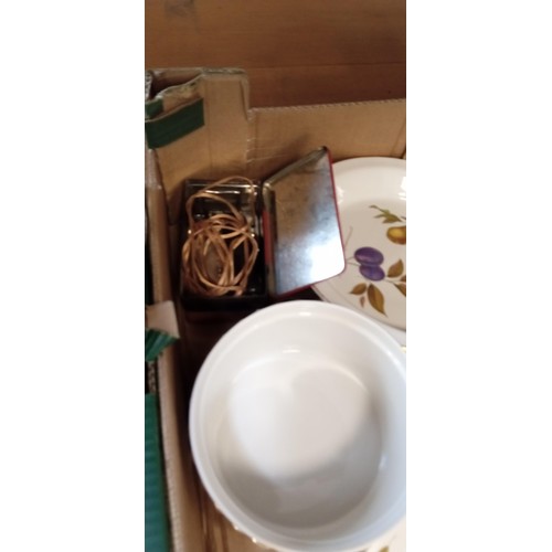 30 - Selection of Royal Worchester fine china & a travelling iron