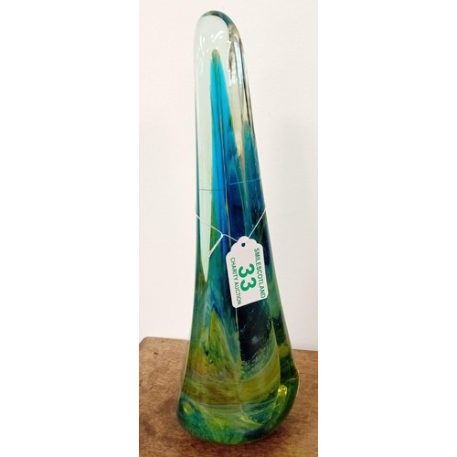 33 - Medina glass obelisk