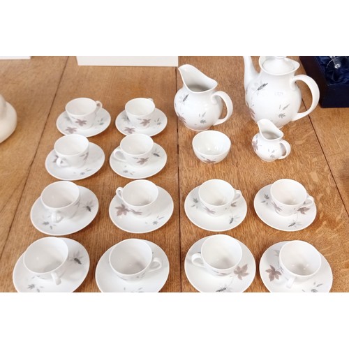 83 - Royal Doulton Tumbling leaves 12 piece tea set