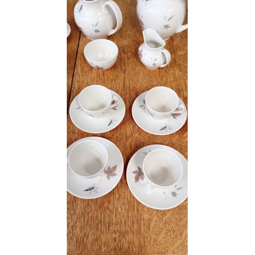 83 - Royal Doulton Tumbling leaves 12 piece tea set