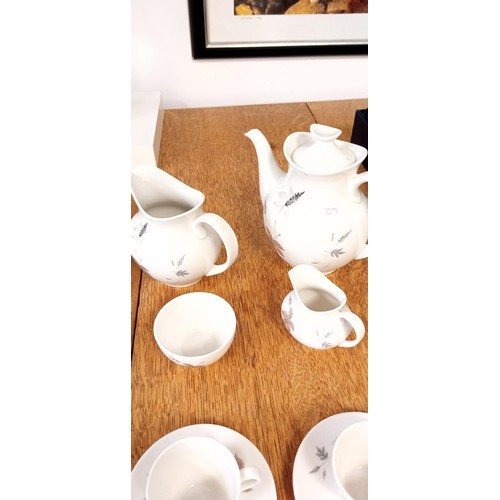 83 - Royal Doulton Tumbling leaves 12 piece tea set