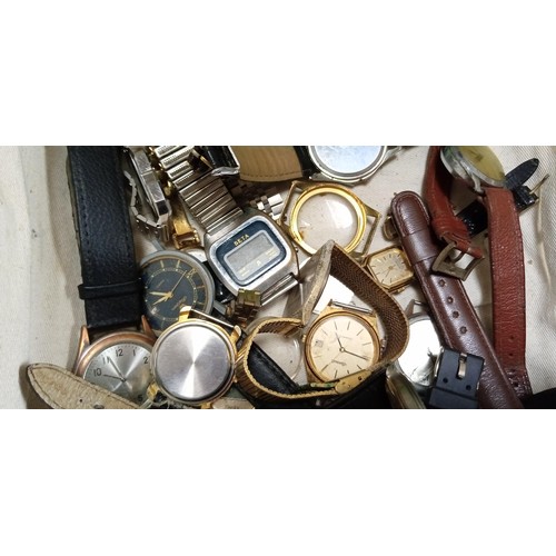 164 - Large selection of vintage watches