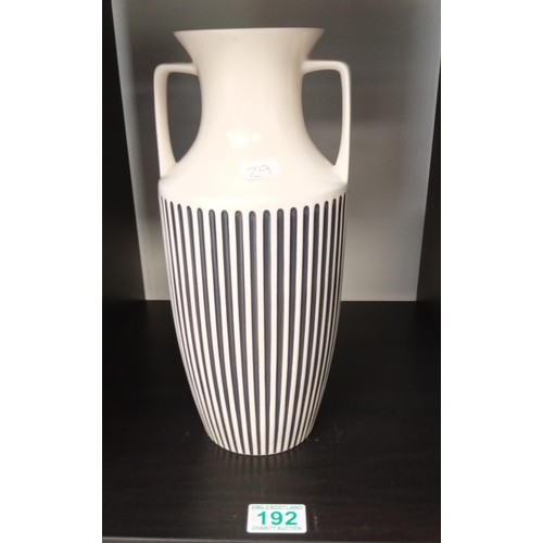 192 - Hornsea vase