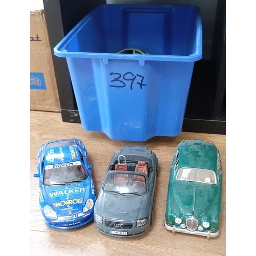 197 - Selection of vintage toy cars