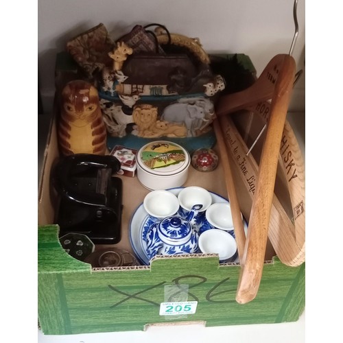 205 - Box of mixed items