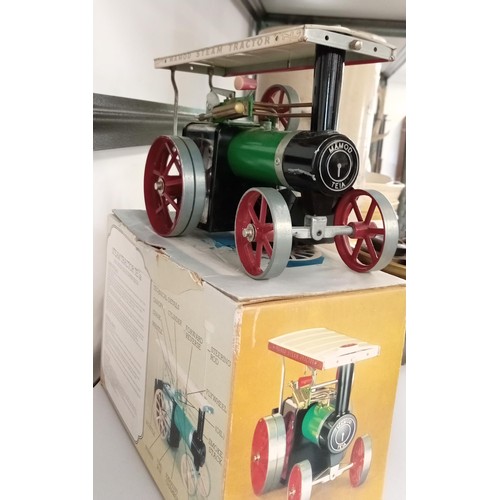 212 - Mamod steam traction engine with original box