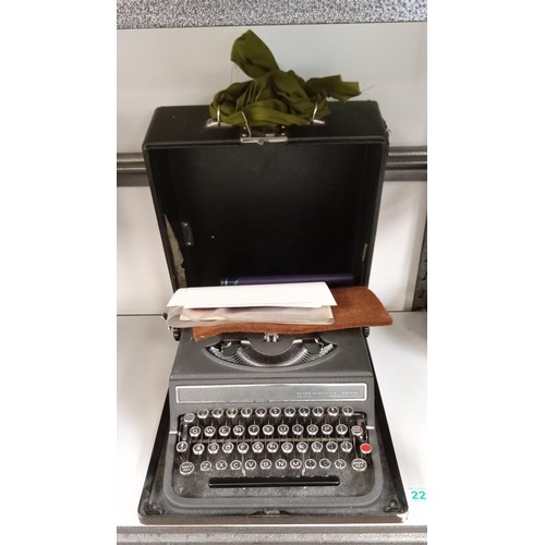 221 - British Olivetti typewriter