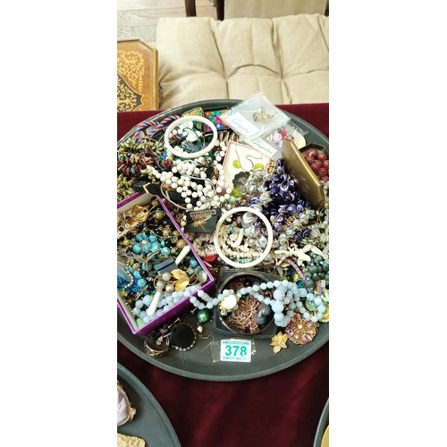 378 - Tray lot of costume jewellery