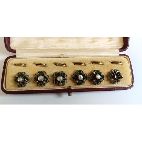 24 - Set of 6 Victorian buttons.  hallmarks unclear in original leather box