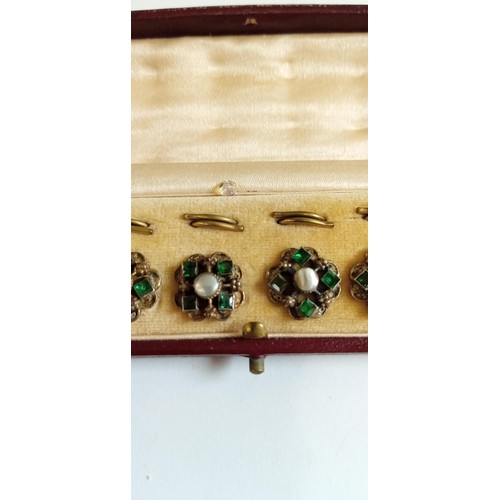 24 - Set of 6 Victorian buttons.  hallmarks unclear in original leather box