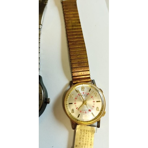 36 - Selection of vintage watches