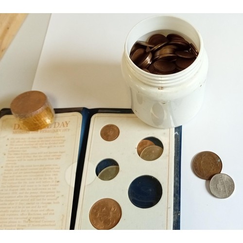 52 - Selection of vintage coins