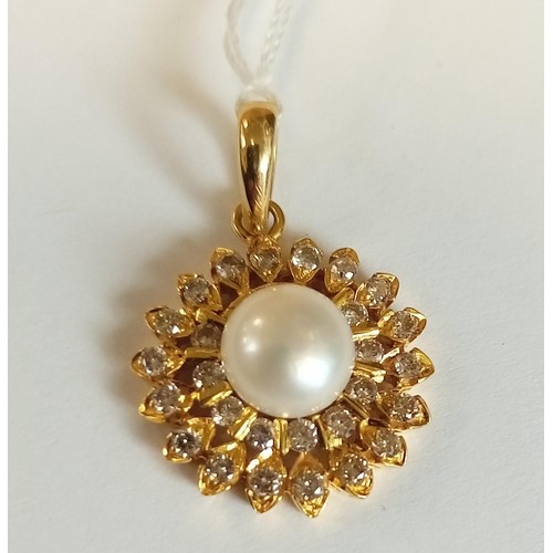 53 - Fully hallmarked 18ct gold, multi diamond and pearl pendant weighs 5.6g approx.