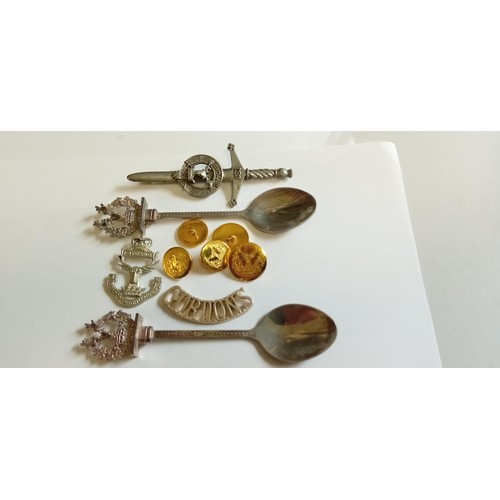 75 - Gordon Highlanders kilt pin, tea spoons, badges etc