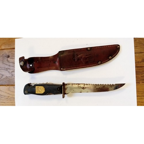 7 - Vintage Solingen fishing knife with pen knife handle containing smaller blades, saw, corkscrew etc, ... 