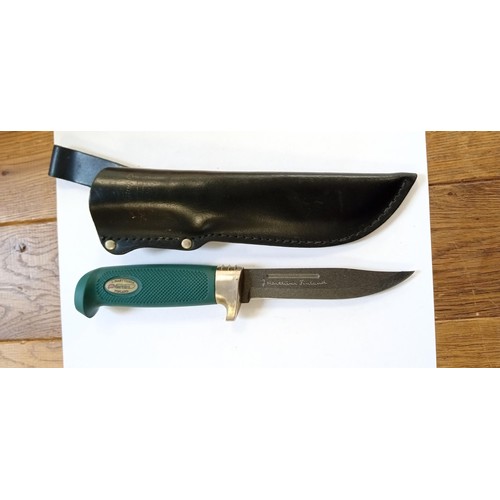 18 - Vintage Marttiini Finland medium knife with signature engraved blade with rubberised green/ blue han... 