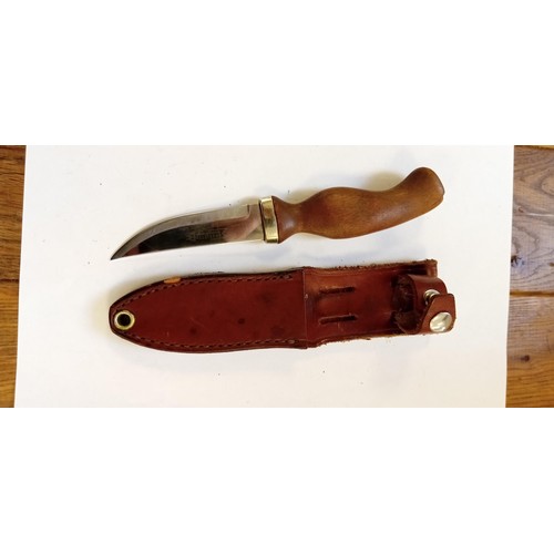 23 - Vintage Brusletto Geilo made in Norway small knife with wooden handle and brown leather clipped shea... 