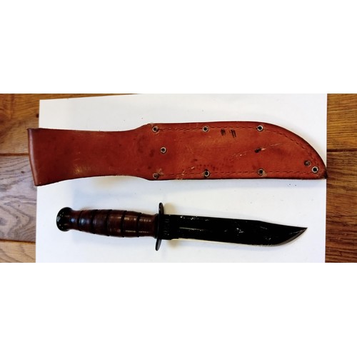 24 - Vintage KA-Bar USMC black blade knife with wooden grooved handle and black embellishments - 1999 col... 