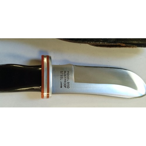 26 - Vintage G96 brand medium/ small knife model 950 rustproof steel Japan with black handle with stainle... 