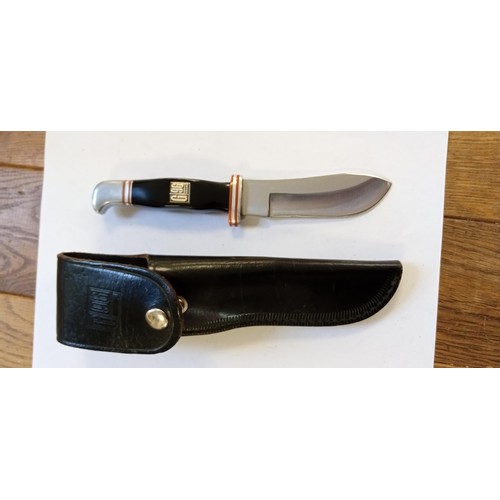 26 - Vintage G96 brand medium/ small knife model 950 rustproof steel Japan with black handle with stainle... 