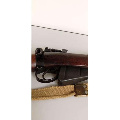 30 - Deactivated Bolt action rifle No 4 Fazakerley with bayonet serial number DA26133A chamber length .30... 