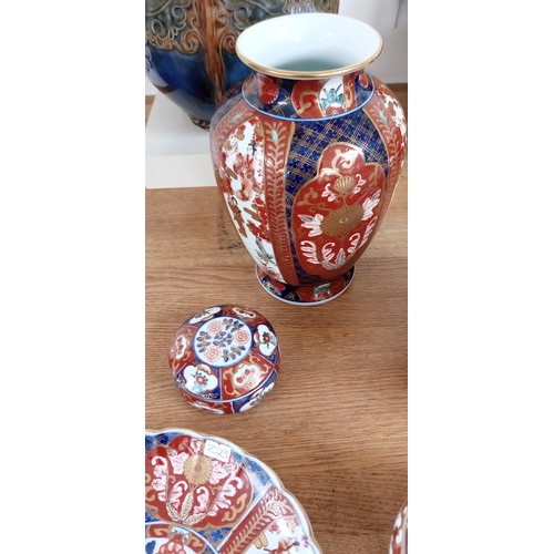 32 - Gold Imari pottery hand painted in Japan