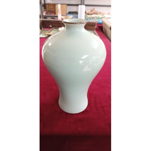 82 - Glazed vase crazed Celadon