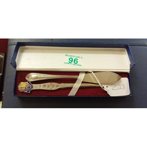 96 - Solid silver hallmarked Silver Jubilee letter opener Birmingham 1977 by Deakin & Francis, & butter k... 