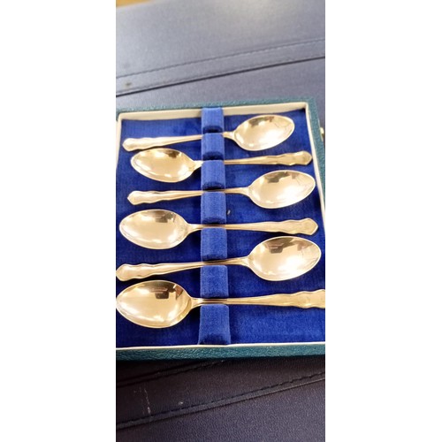 102 - Original box set of 6 silver hallmarked teaspoons JB Chatterley & Sons Birmingham 1972 65g approx.