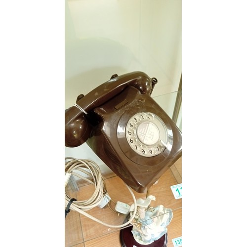 131 - Vintage telephone