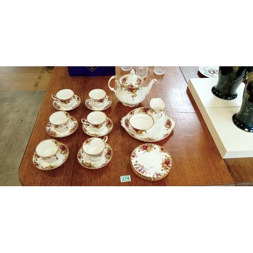 274 - Royal Albert Old Country Roses 22-piece tea set