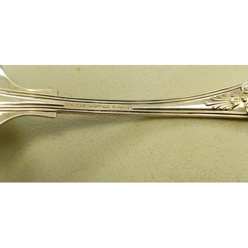 89 - 2 Silver plated ladles, 1 by Walker & Hall.