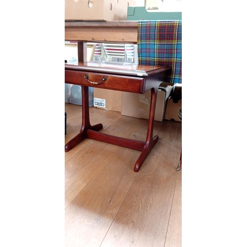 302 - Side table with drawer