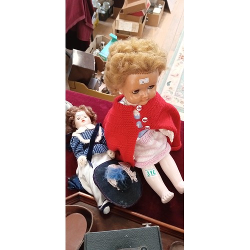 310 - 2 vintage dolls