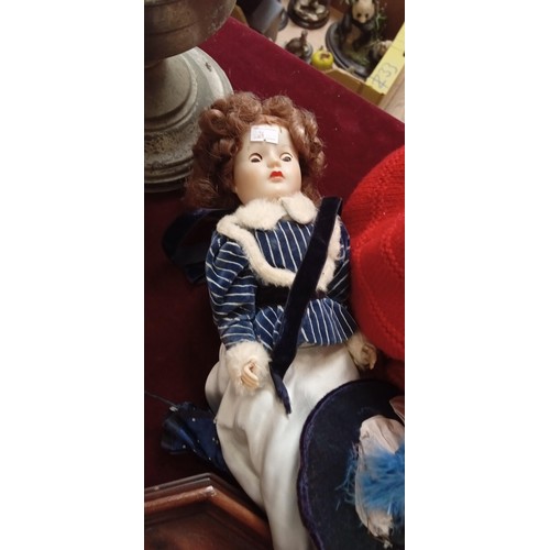 310 - 2 vintage dolls