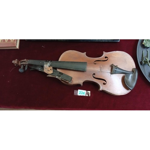 334 - Vintage violin & wooden bread plate