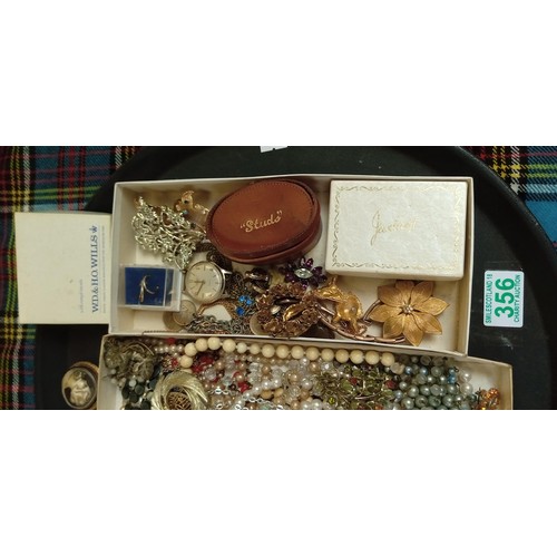 356 - Tray of vintage jewellery unchecked