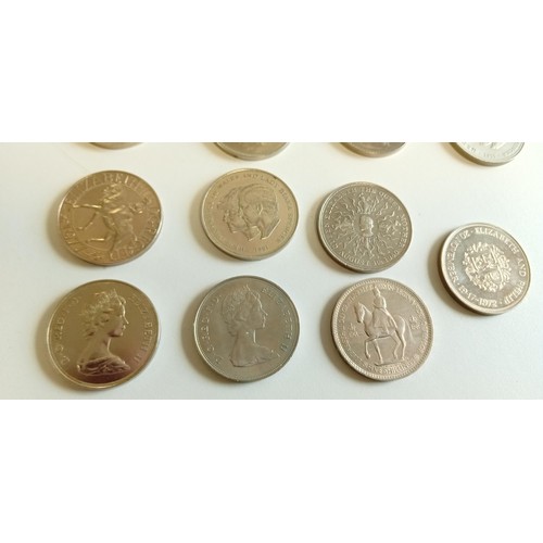 22 - Selection of collectable coins