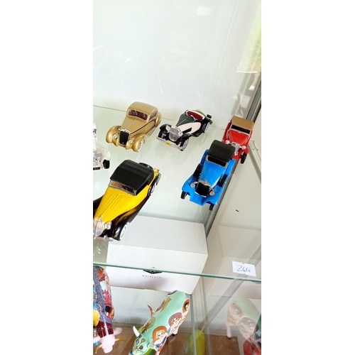 101 - Selection of vintage toy cars to include Solido and Matchbox