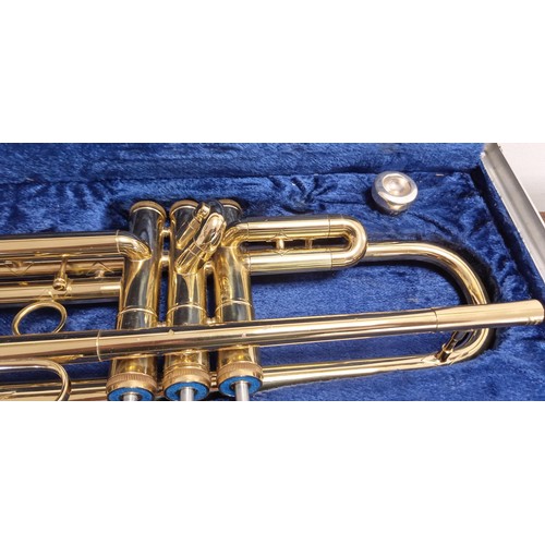 99 - Boosey & Hawkes 400 Trumpet in original case 011699 1