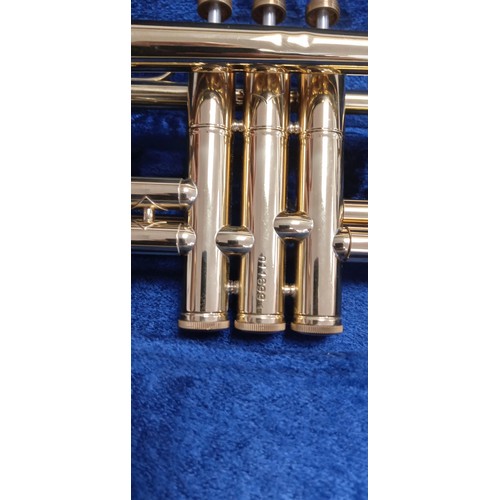 99 - Boosey & Hawkes 400 Trumpet in original case 011699 1