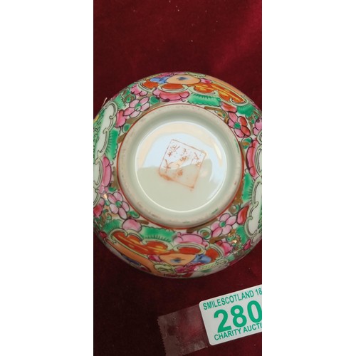 280 - Antique Chinese export porcelain rose bowl