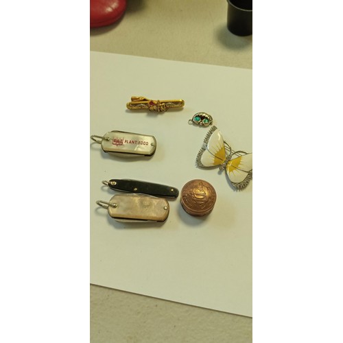 7 - Vintage pen knives jewellery and small pill box made from half penny