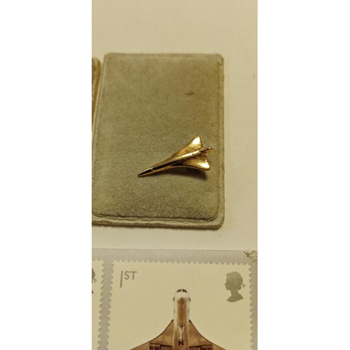 36 - Concorde memorabilia to include luggage tag, two Concorde pins and number 09070 The Concorde 40th An... 