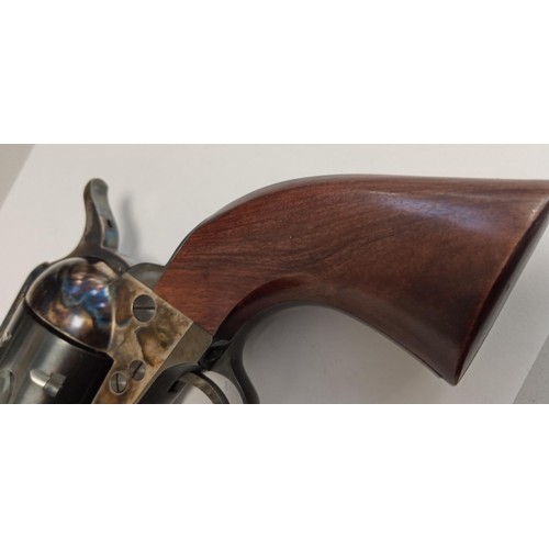 47 - Uberti Stallion.38 revolver blank fire