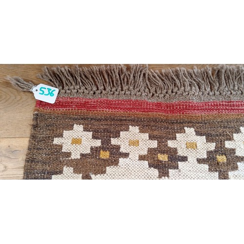 536 - Modern Kilim rug measures 245cm x 170cm approx.