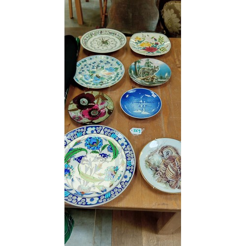 569 - Selection of collectable plates including Bella Vista Mid Winter Style craft