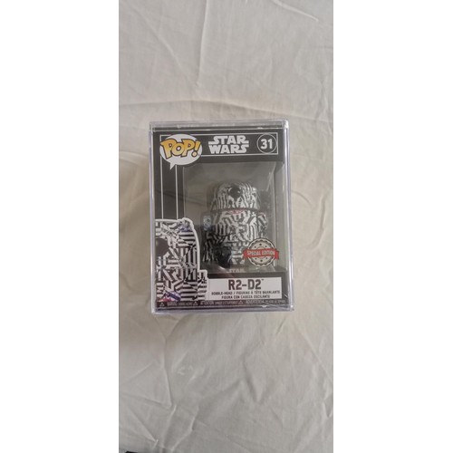 11 - Funko Pop/ bobble head Star Wars #31 Special Edition R2D2 in plastic case brand new never opened