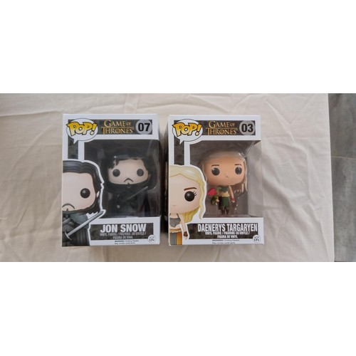 28 - Funko Pop/ bobble head Game of Thrones #07 & #03 Jon Snow & Daenerys Targaryen