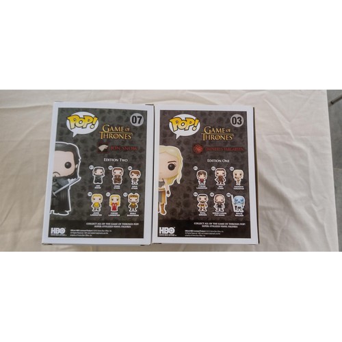 28 - Funko Pop/ bobble head Game of Thrones #07 & #03 Jon Snow & Daenerys Targaryen